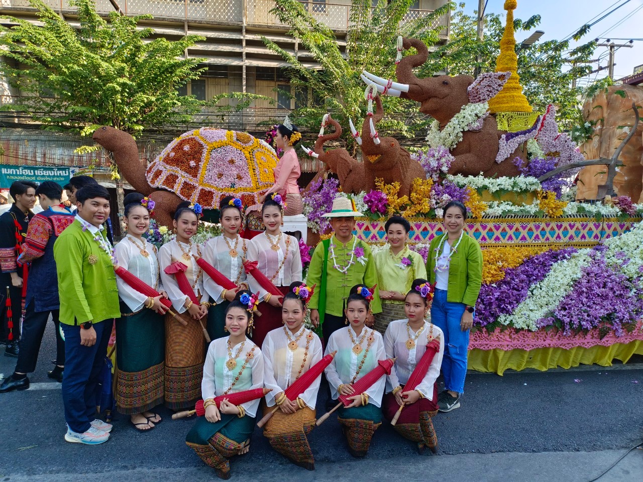 Read more about the article กิจกรรมงานไม้ดอกไม้ประดับ