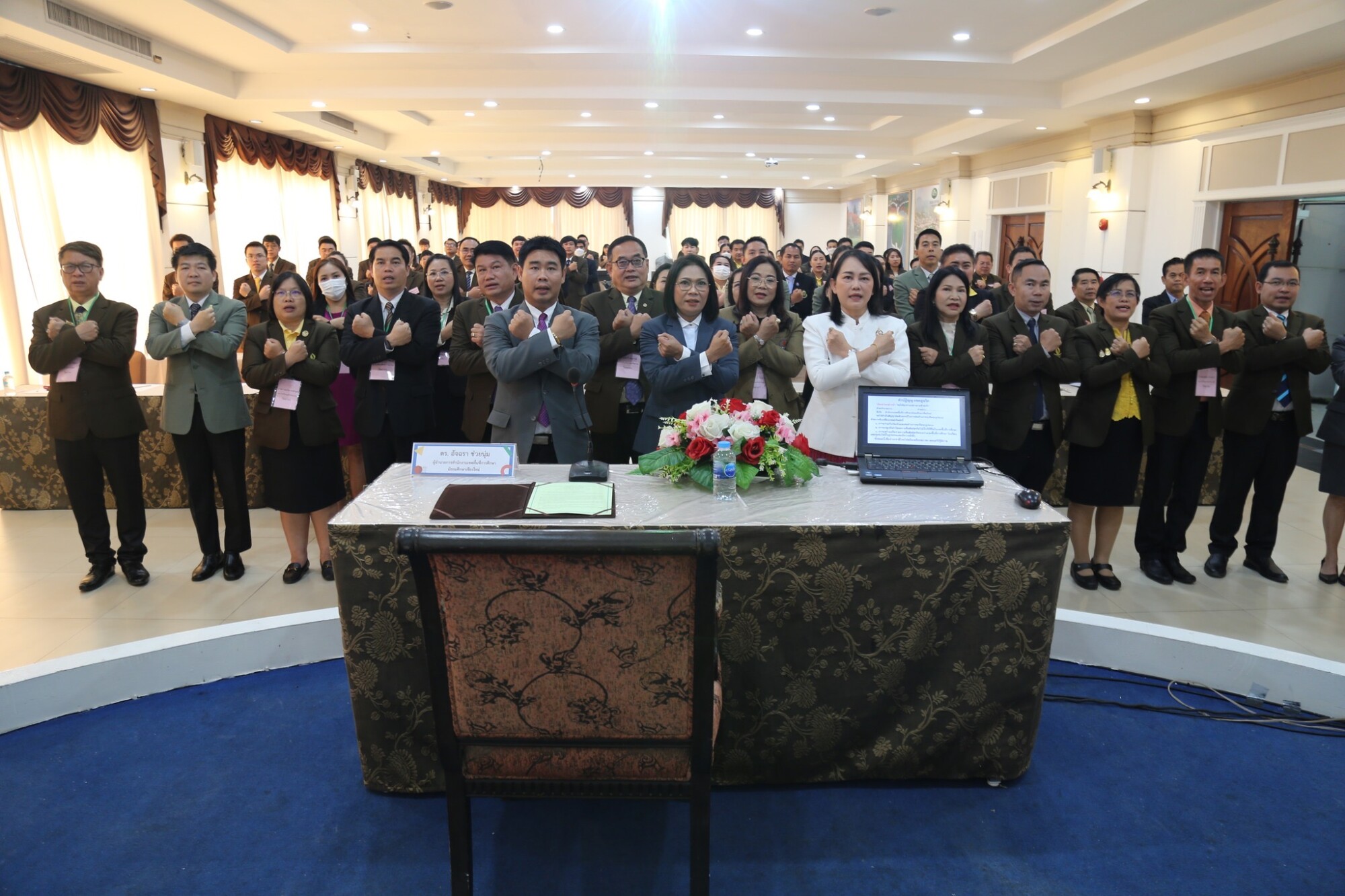 Read more about the article การอบรมผู้บริหารสถานศึกษาในโครงการพัฒนาข้าราชการครูและบุคลากรทางการศึกษา สู่สมรรถนะในศตวรรษที่  21 ประจำปีงบประมาณ พ.ศ. 2567