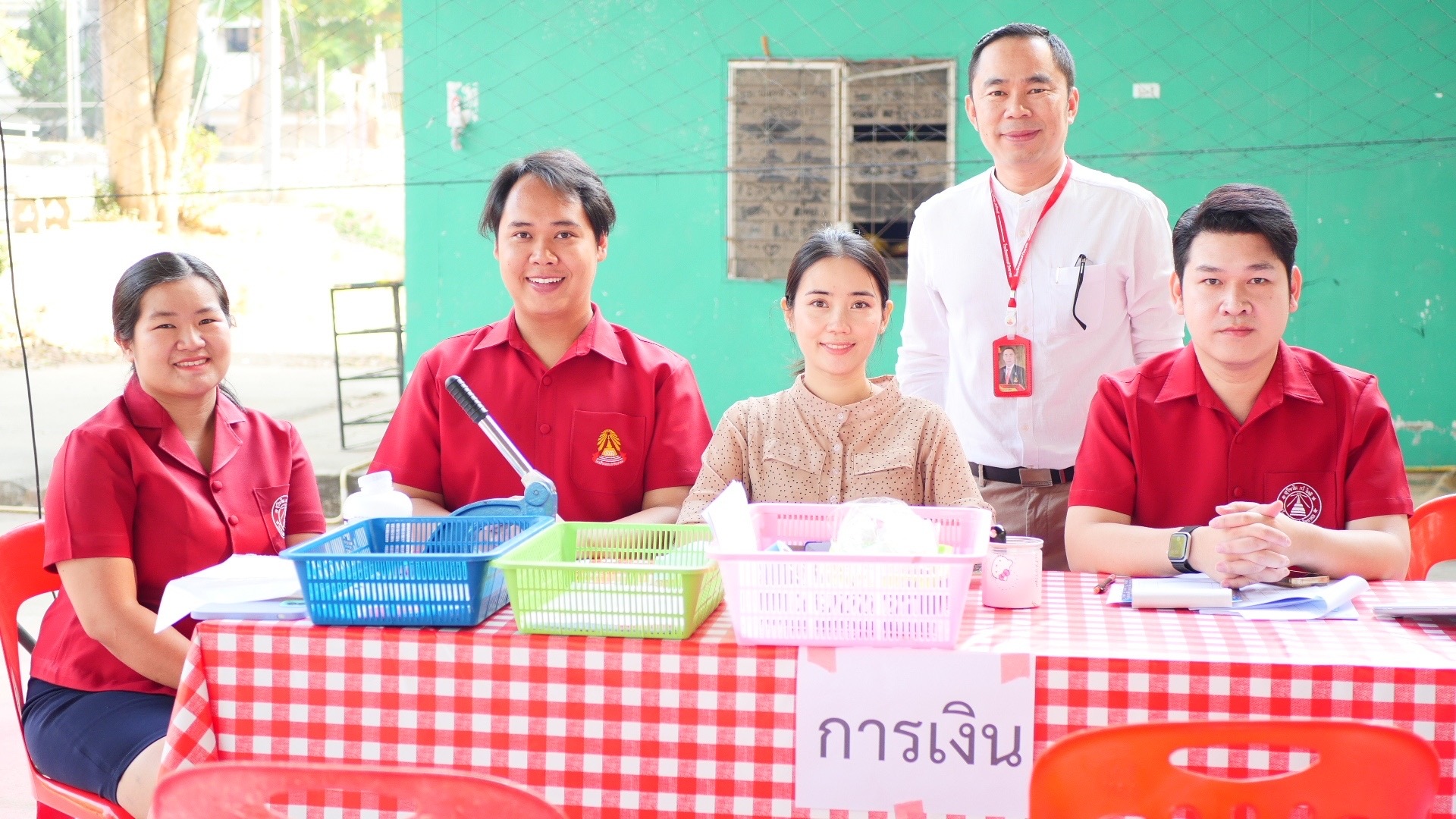 Read more about the article การรับระเบียนแสดงผลการเรียน(ปพ.1) และใบประกาศนียบัตร (ปพ. 2) ประจำปีการศึกษา 2566  สำหรับนักเรียนชั้นมัธยมศึกษาปีที่ 3 และ 6