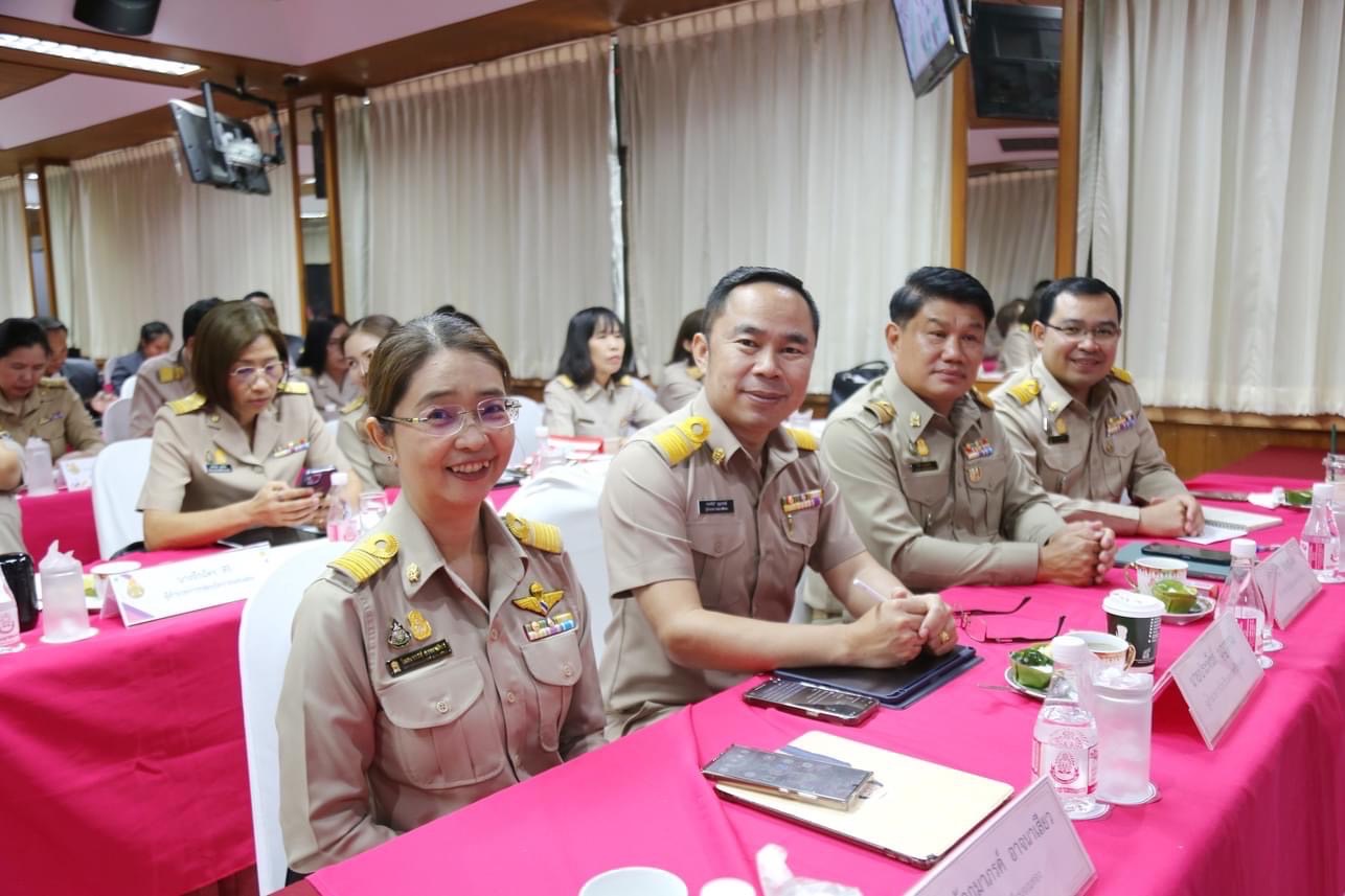 Read more about the article ท่านผู้อํานวยการประพันธ์ บุญวรรณ์ เข้าร่วมประชุมเตรียมความพร้อมและรับมอบนโยบายก่อนเปิดภาคเรียน ปีการศึกษา 2567