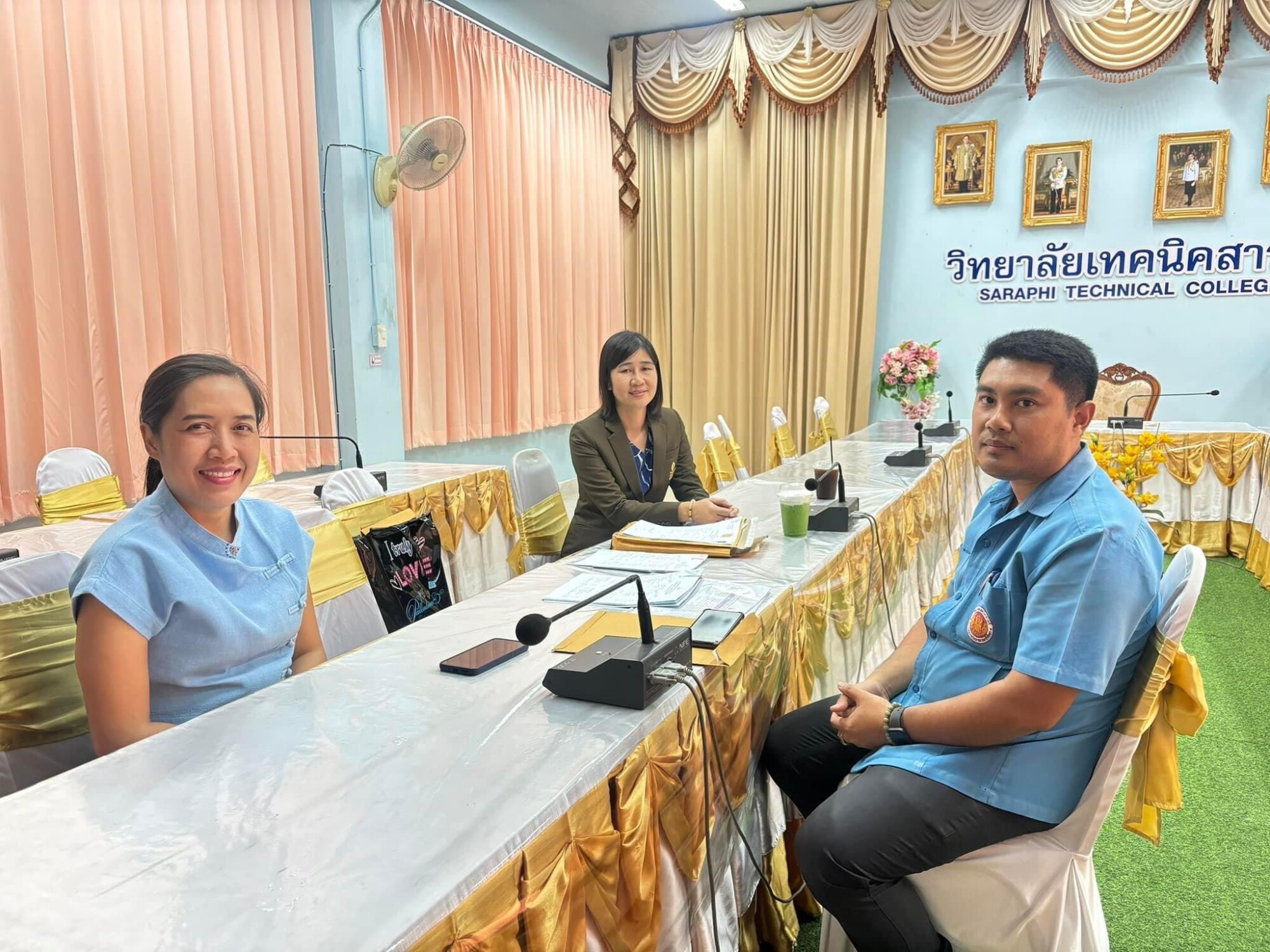 Read more about the article ท่านรองผู้อำนวยการวารุณี ธรรมขันธ์ และนางสาวจุรีรัตน์ โปธิยา โรงเรียนดอยเต่าวิทยาคม เข้าร่วมการจัดทำหลักสูตรประกาศนียบัตรวิชาชีพ(ทวิศึกษา) ปีการศึกษา 2567 ณ ห้องประชุมชั้น 2 อาคารเฉลิมพระเกียรติ วิทยาลัยเทคนิคสารภี อำเภอสารภี จังหวัดเชียงใหม่