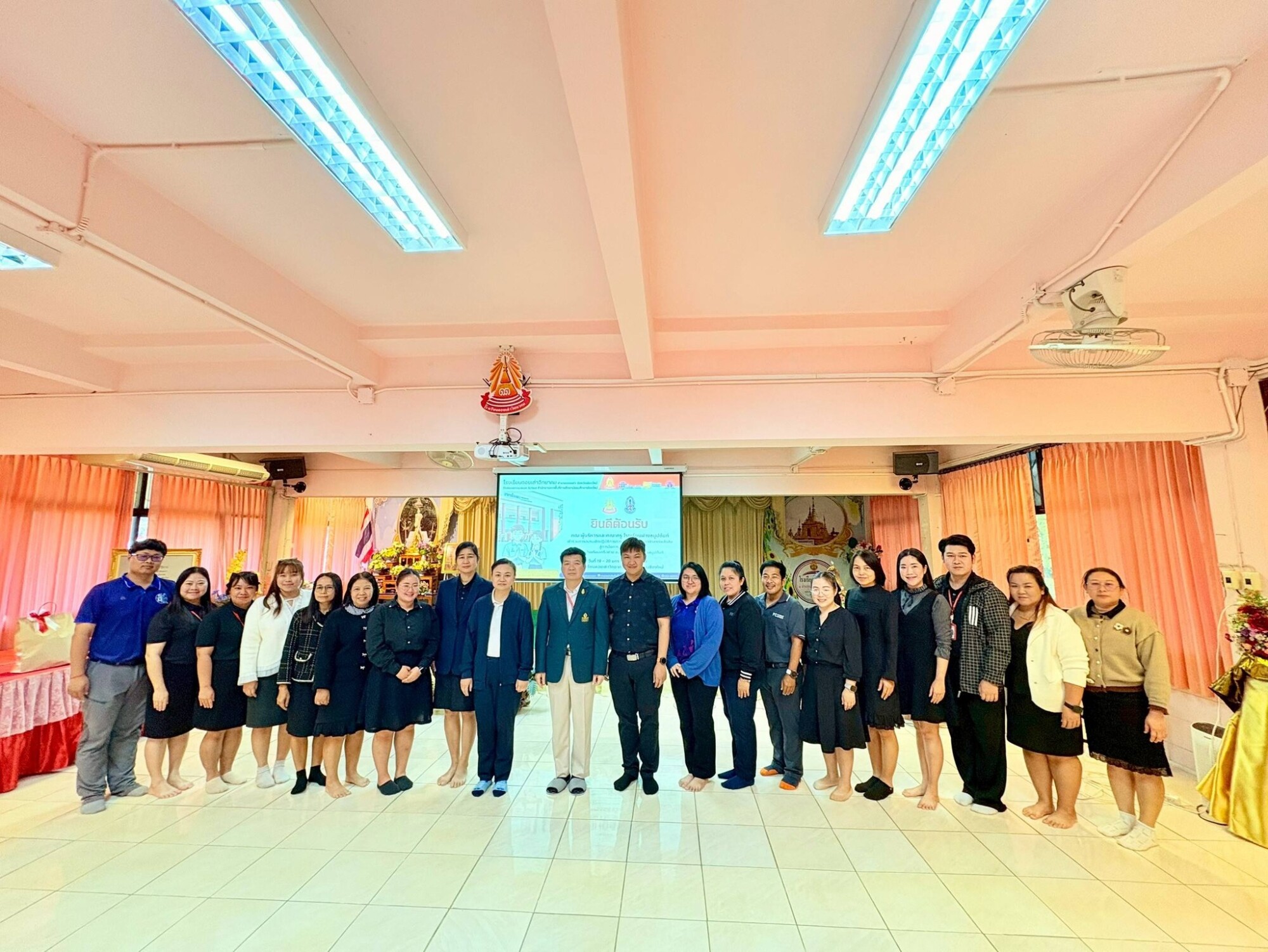 Read more about the article นายภานุรังษี คงธนกฤตกร ผู้อำนวยการโรงเรียนดอยเต่าวิทยาคม นางสาววารุณี ธรรมขันธ์ รองผู้อำนวยการ งานบริหารวิชาการ และคณะครูกลุ่มสาระการเรียนรู้วิทยาศาสตร์และเทคโนโลยี และกลุ่มสาระการเรียนรู้คณิตศาสตร์ ดำเนินการพัฒนาแผนการเรียนรู้วิทยาศาสตร์พลังสิบเพื่อเตรียมความพร้อมสำหรับปีการศึกษา 2569