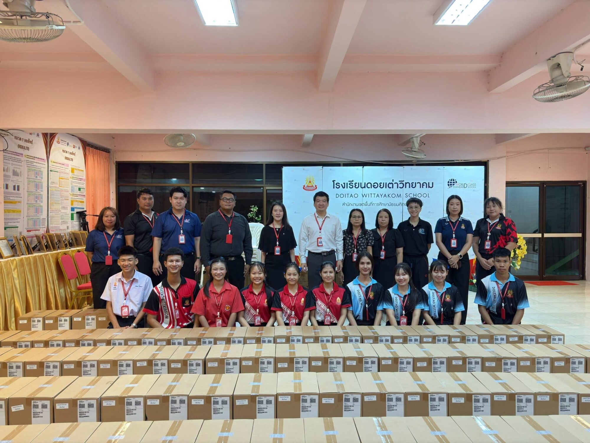 Read more about the article รับมอบอุปกรณ์เพื่อการเรียนการสอนประเภทแท็บเล็ต (iPad) โครงการส่งเสริมการเรียนรู้ขั้นพื้นฐานทุกที่ทุกเวลา (Anywhere Anytime)